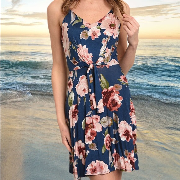LAST! Navy floral front tie dress - Picture 4 of 4